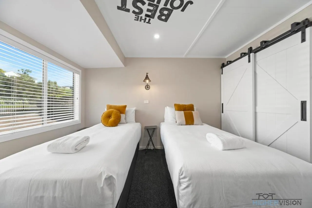 La Petite Maison - Taupo 0*,